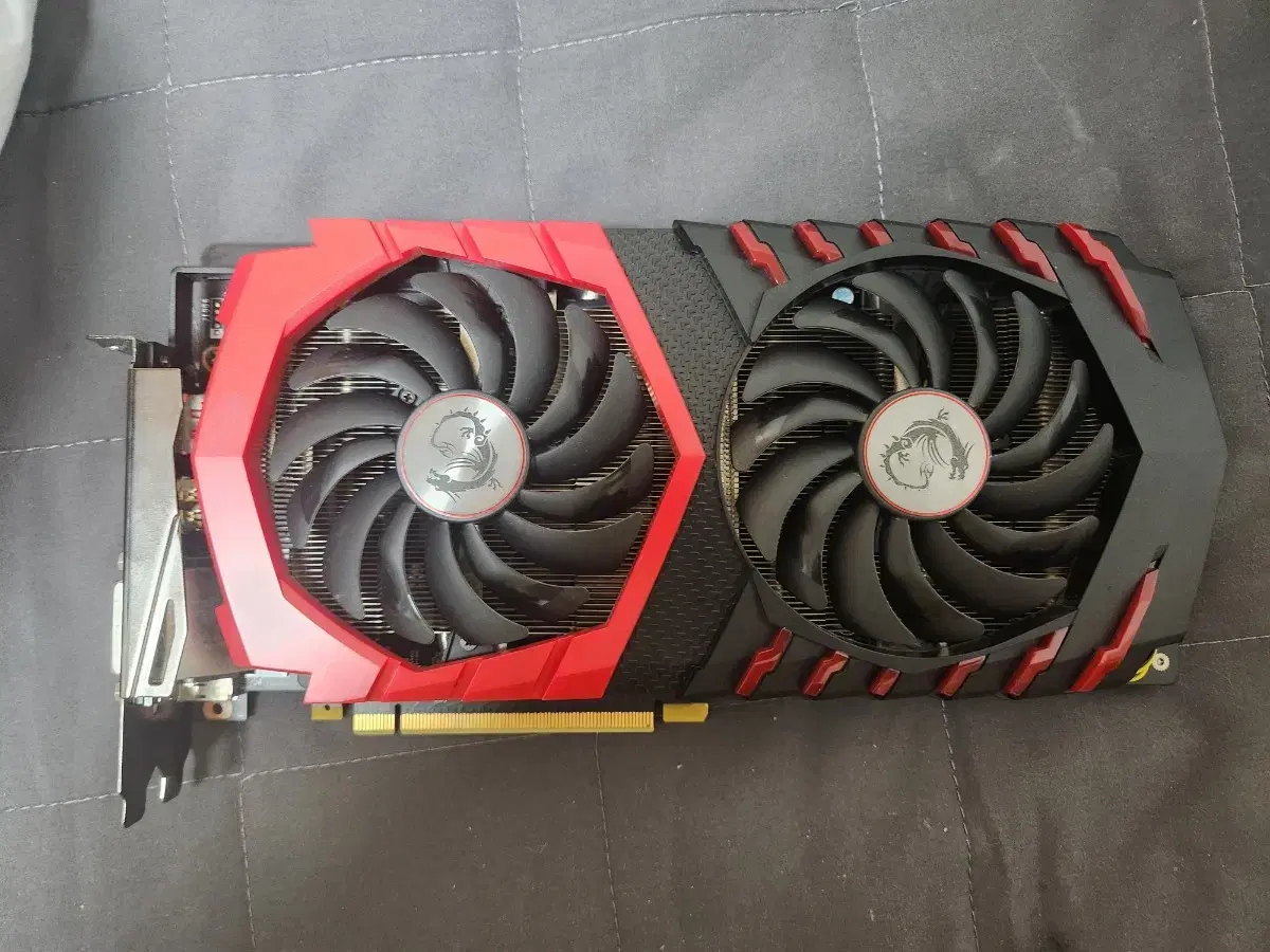 MSI 지포스 GTX 1060 6GB 게이밍X 트프 팝니다.